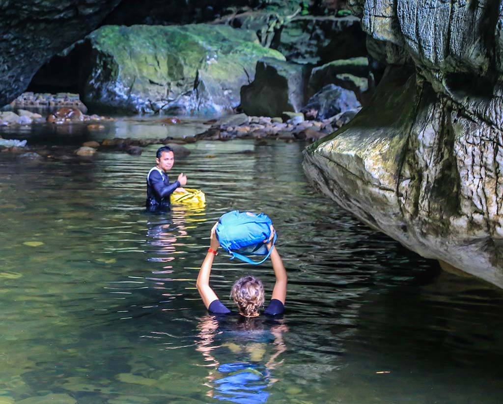 web_Deer Cave